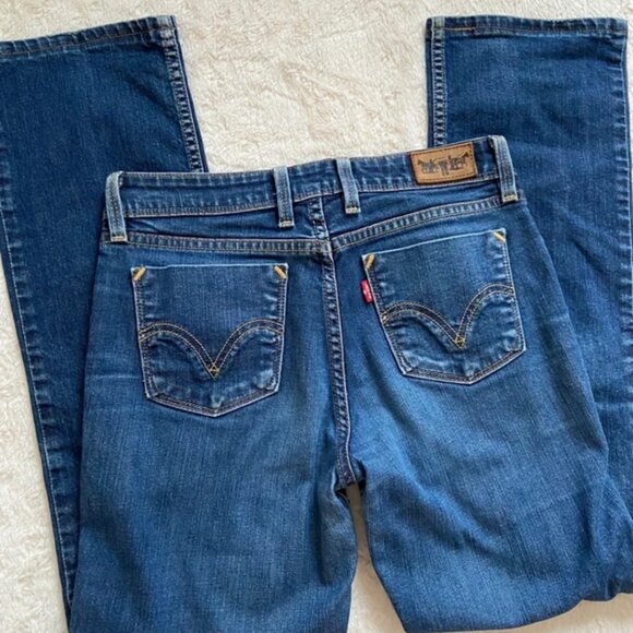 Jean Levi’s 627 - Picture 4 of 9